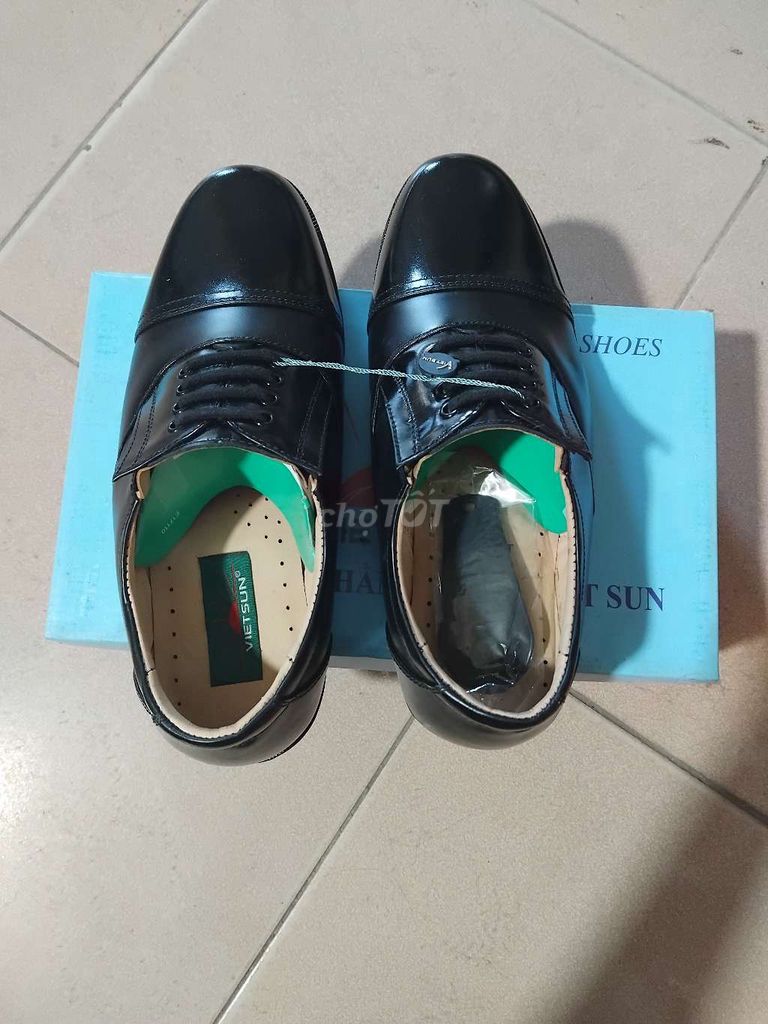 Giày tây Việt Sun Nam Đen size 43 mới. Mua bán Giày dép tại Huyện Nhà Bè Tp Hồ Chí Minh được đăng bởi Thiên Văn hình 1