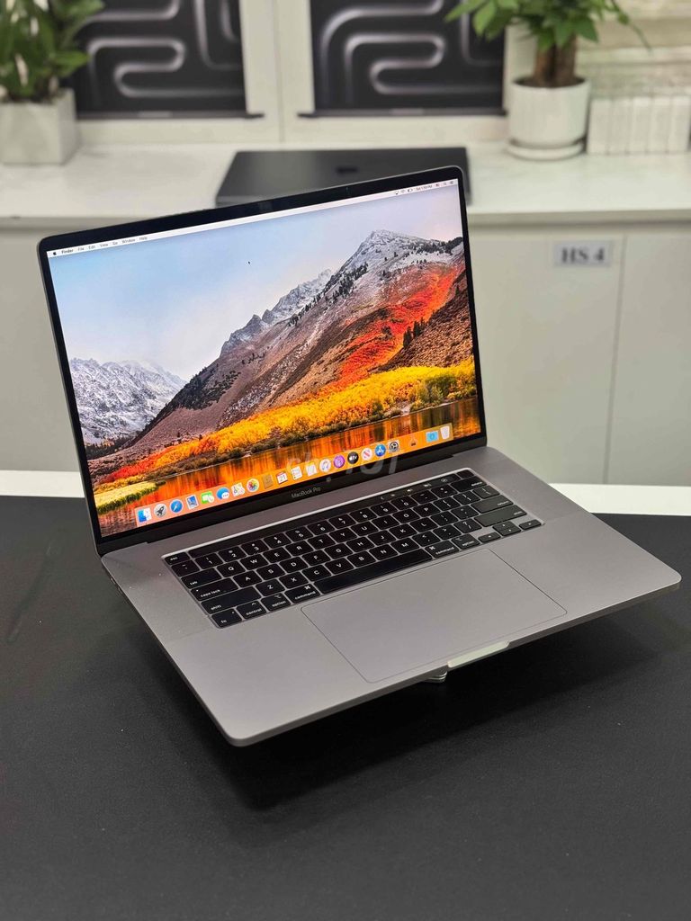 MacBook Pro 16” 2019 i9/64GB/1TB card 8GB zin. Mua bán Laptop tại Quận 10 Tp Hồ Chí Minh được đăng bởi Viễn Huy Shop hình 1
