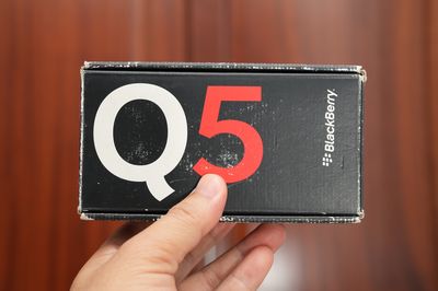 BlackBerry Q5 - FULLBOX ĐÚNG SƯU TẦM