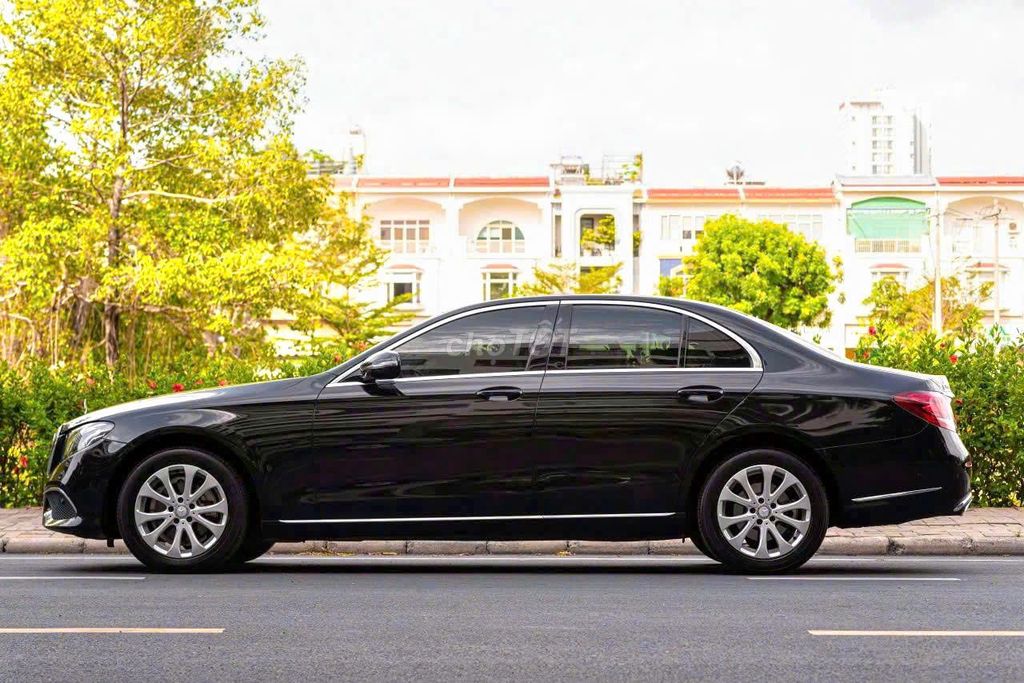 Bán xe siêu cop Mẹc E200 sx 2016 zin đẹp. Mua bán Ô tô tại Quận 7 Tp Hồ Chí Minh được đăng bởi tuấn anh hình 7