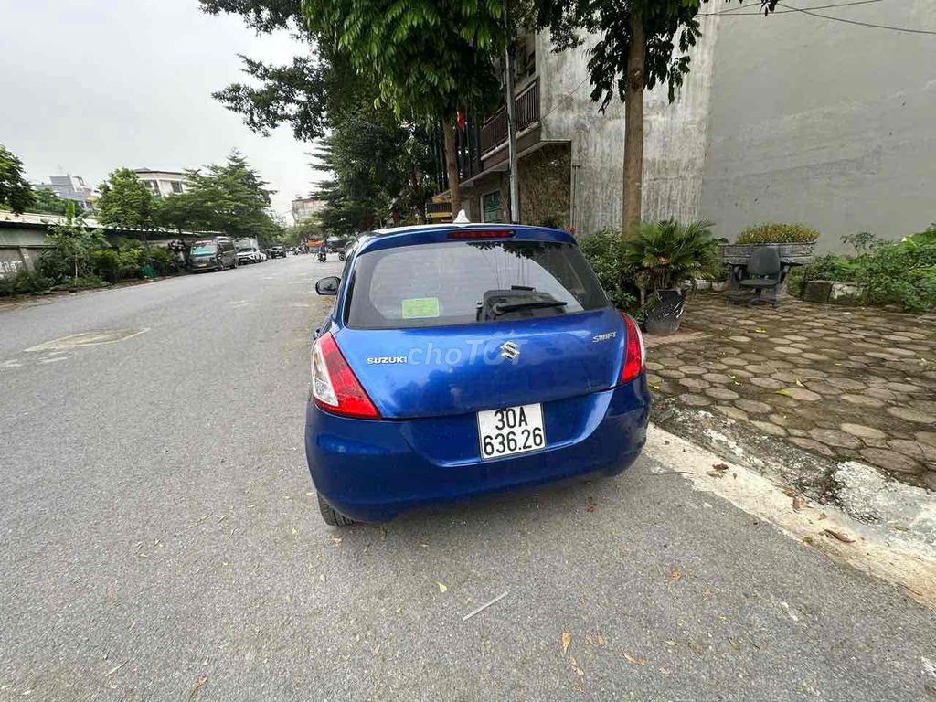 chính chủ bán Suzuki Swift 2014 1.4 AT - 63000 km. Mua bán Ô tô tại Quận Bắc Từ Liêm Hà Nội được đăng bởi Ken Nguyen hình 8