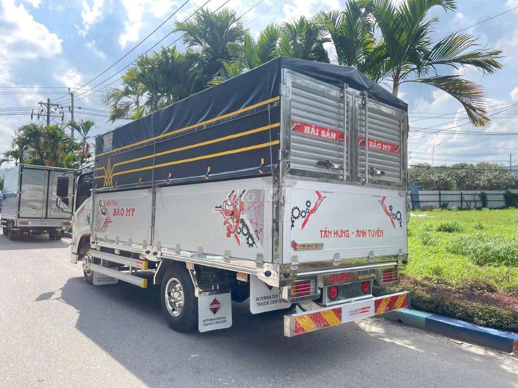 ISUZU QKR270 _4m370 _tải 2t4 _bank 80%. Mua bán Xe tải, xe ben tại Thành phố Thủ Đức Tp Hồ Chí Minh được đăng bởi Hãng xe tải nhập khẩu hình 2