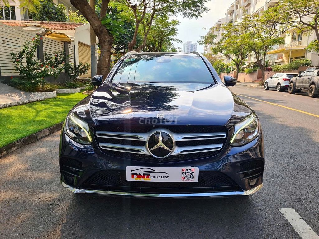 Мерседес-Бенц GLC300 AMG 2019 Зеленый кавансит
