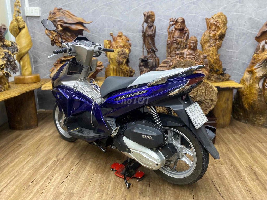 👉Airblade 2018 chính chủ bstp khoá smartkey. Mua bán Xe máy tại Quận 7 Tp Hồ Chí Minh được đăng bởi Xe Cũ Hiếu CT hình 7
