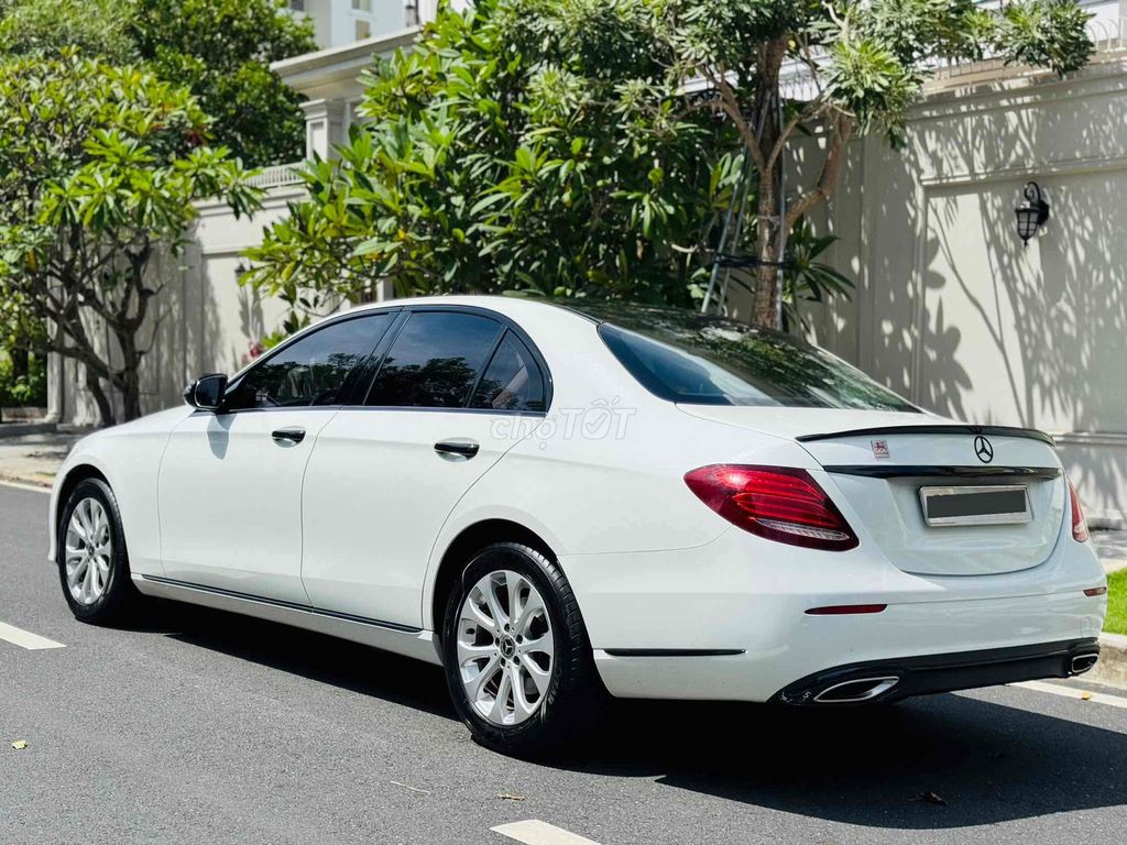 Mercedes Benz E Class 2017 E200 - 80.000km. Mua bán Ô tô tại Quận 7 Tp Hồ Chí Minh được đăng bởi Phạm Tân Tiến  hình 2
