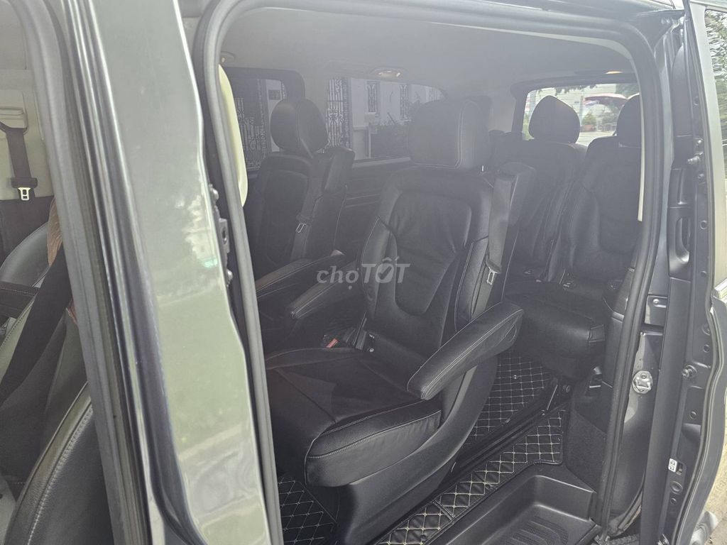 Mercedes Benz V Class 2020 V250 AMG - 80000 km. Mua bán Ô tô tại Quận 7 Tp Hồ Chí Minh được đăng bởi Bảo Trần hình 6