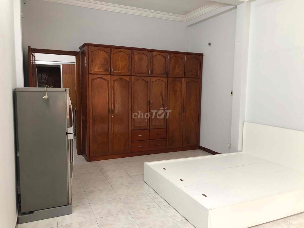 phòng trọ 30m2 đường Nguyễn Đức Thuận, phường 13, quận Tân Bình. Cho thuê phòng trọ tại Quận Tân Bình Tp Hồ Chí Minh được đăng bởi Đức Hùng hình 3