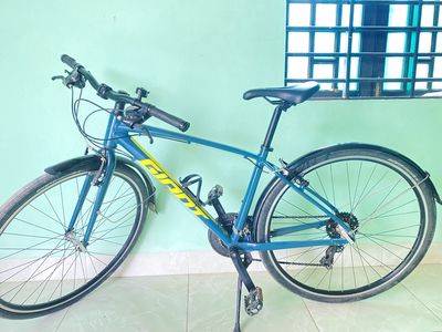 Không còn nhu cầu sử dụng cần bán Giant Escape 3. Mua bán Xe đạp tại Huyện Phú Vang Thừa Thiên Huế được đăng bởi Hoàng Văn Hạnh