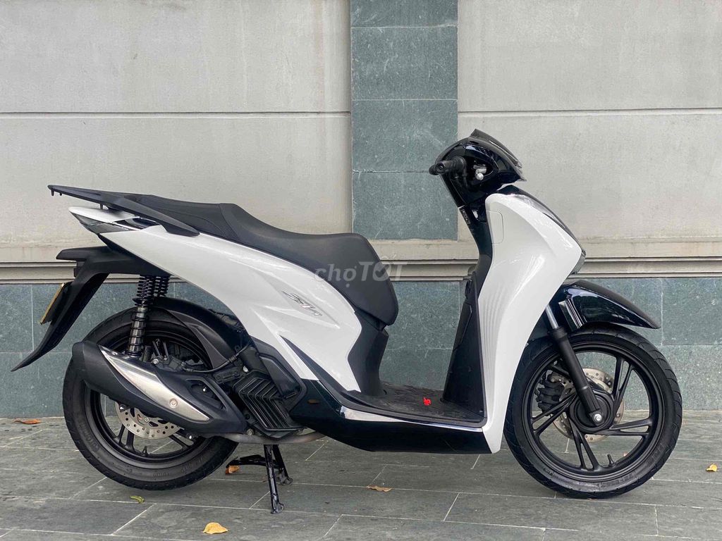 SH 125i CBS 2022 TRẮNG ĐEN BSTP