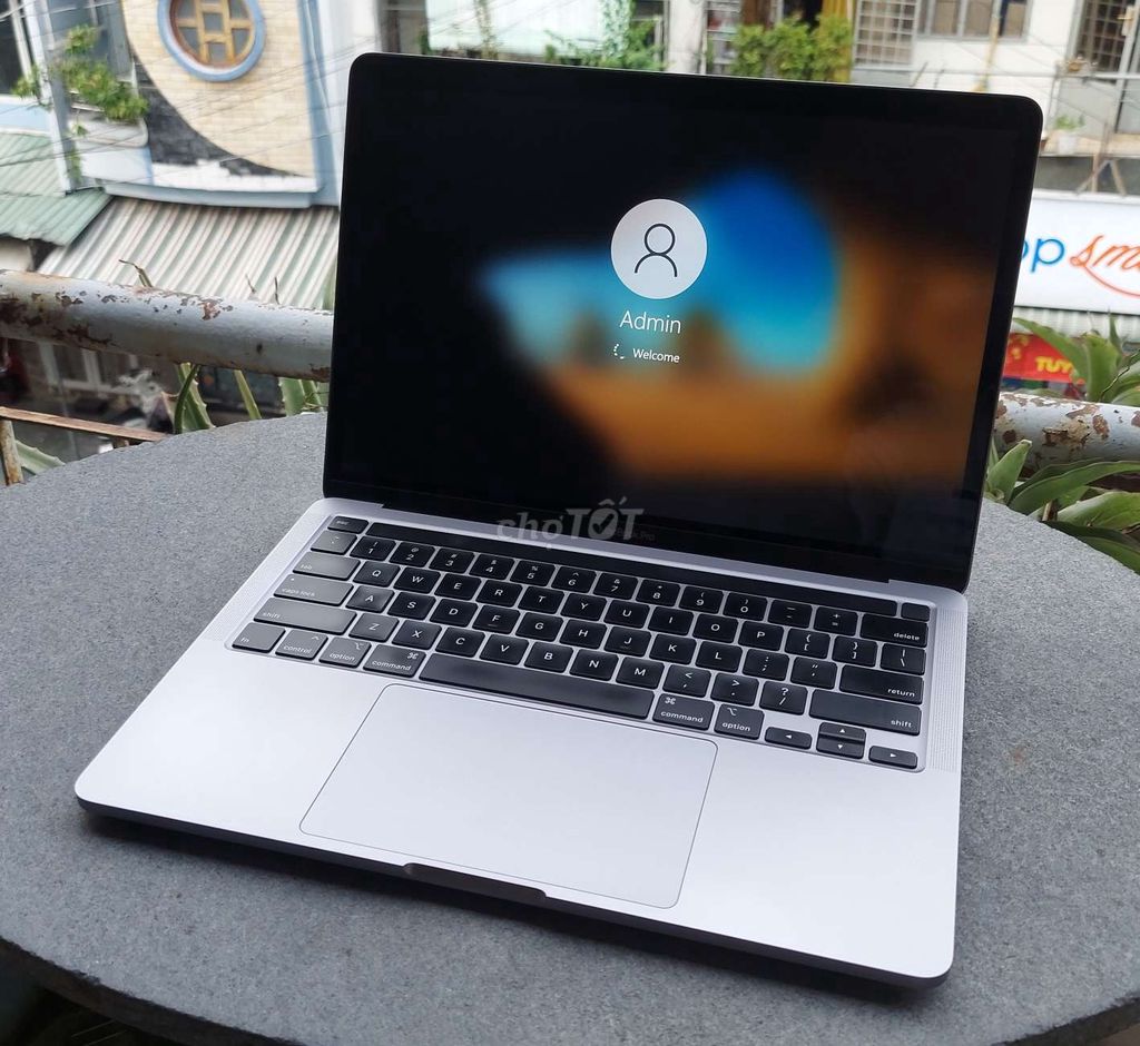 ChỉBán 𝟳 𝟵𝐎𝐎 𝐎𝐎𝐎đ. MacbookPro Touch SSD 512