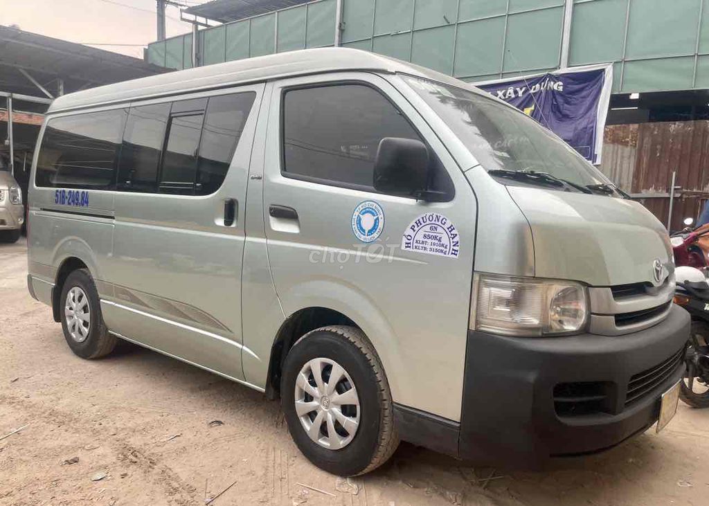 Toyota Hiace 2009 tải VAN 6 chỗ 850kg máy dầu