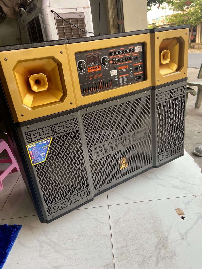 Loa kéo karaoke BIRICI NB-6889 Vàng đen. Mua bán Tivi, Âm thanh tại Huyện Trảng Bom Đồng Nai được đăng bởi Linh Nguyễn hình 1