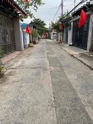 Bán nhà cấp 4 hẻm 1 sẹc xe hơi thông