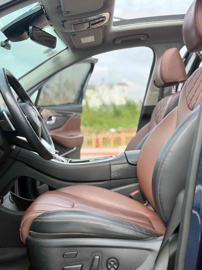 Hyundai Santa Fe 2019 2.2L AT 4WD - 34000 km full. Mua bán Ô tô tại Quận 12 Tp Hồ Chí Minh được đăng bởi Nguyễn Thanh Phước hình 13