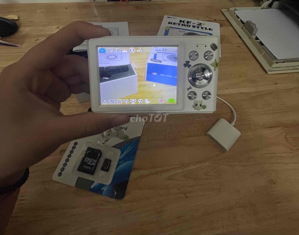 Máy ảnh Kit Beez KF-2 Retro Trắng. Mua bán Máy ảnh, Máy quay tại Huyện Yên Định Thanh Hóa được đăng bởi Linh Lưu hình 1