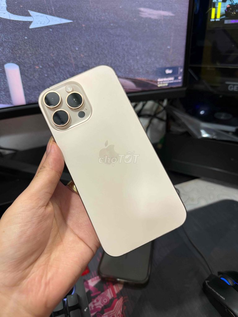 iPhone 16 Pro Max 256GB Vàng. Mua bán Điện thoại tại Quận Nam Từ Liêm Hà Nội được đăng bởi Minh minh hình 1