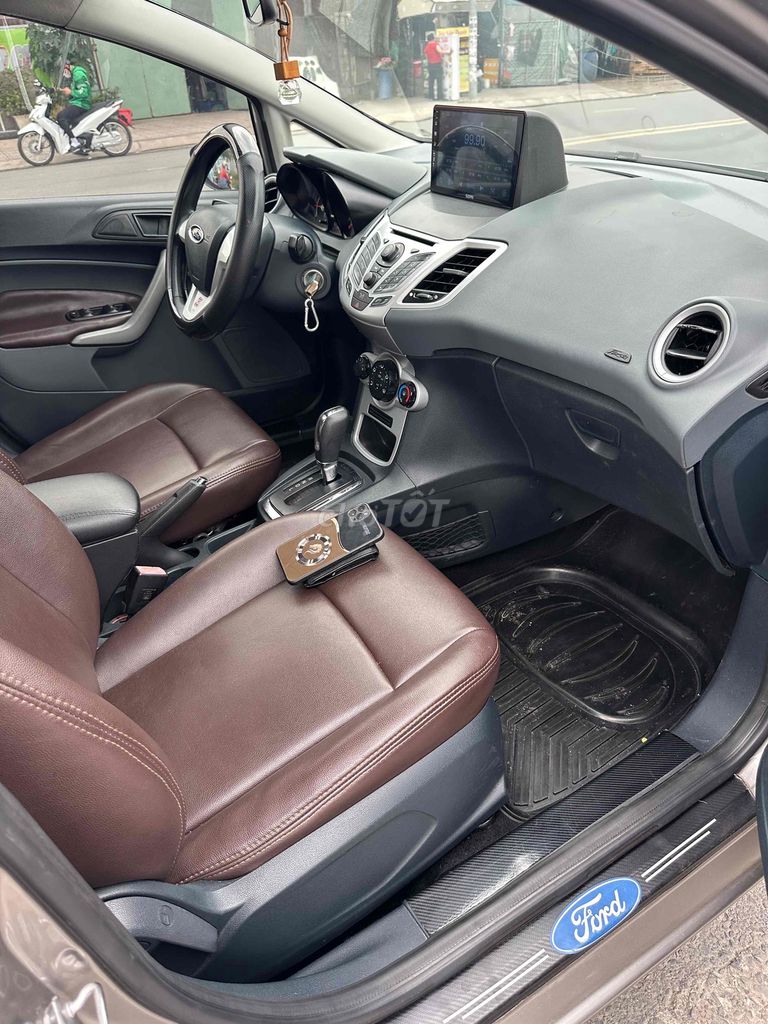 Ford Fiesta 2013 1.6 AT xe cực mới rin 100%. Mua bán Ô tô tại Quận 12 Tp Hồ Chí Minh được đăng bởi tuan minh hình 9