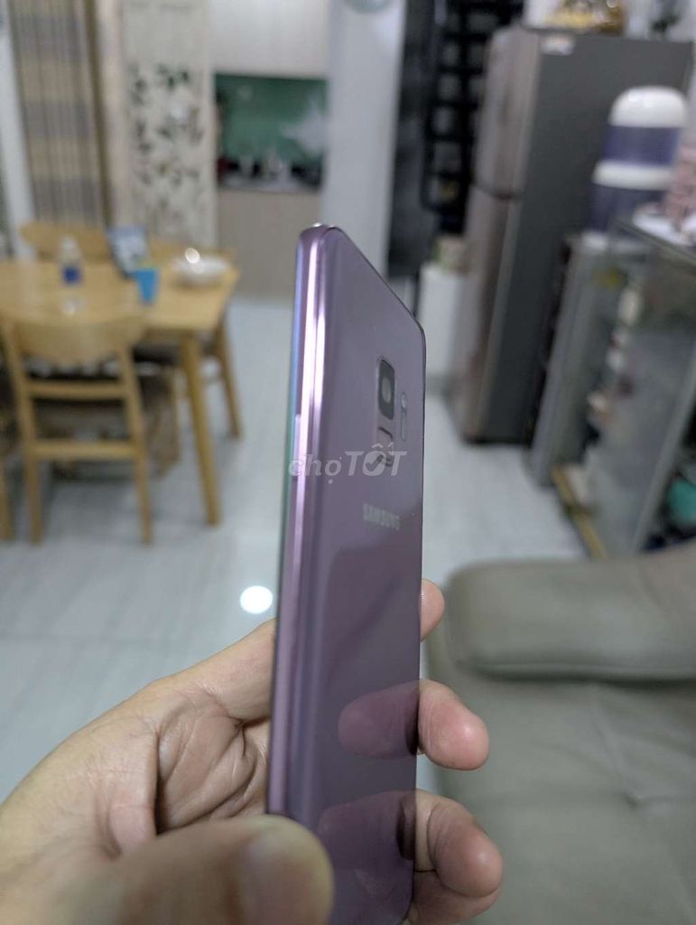 S9 nguyên zin 64gb bản Mỹ nguyên zin còn rất đẹp