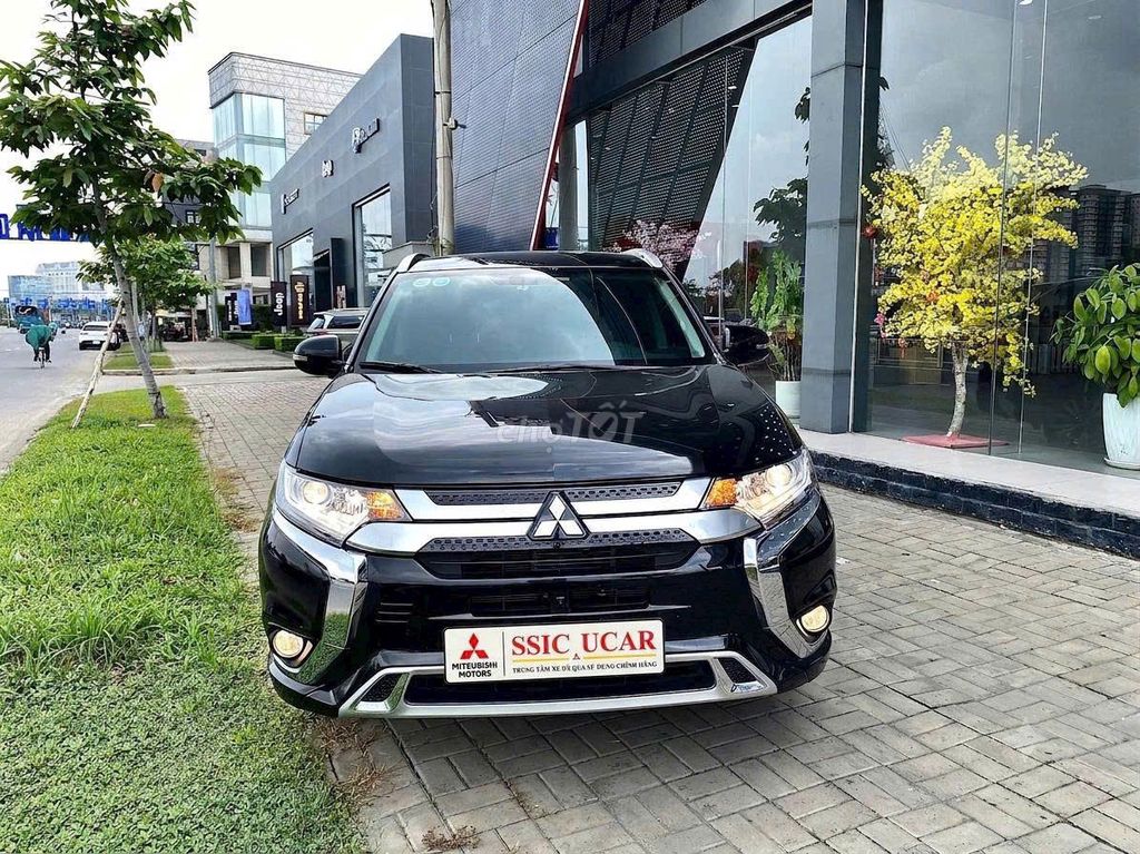 MITSUBISHI OUTLANDER CVT 2023 LƯỚT CHÍNH HÃNG