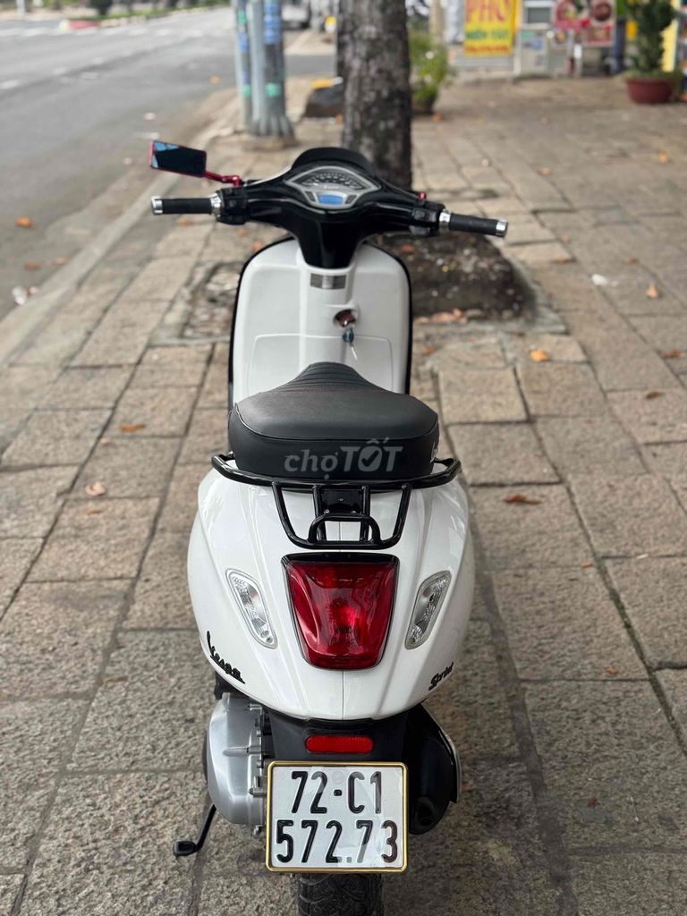 Vespa Sprint Đỏ Cherry và Trắng đen bs 72 zin. Mua bán Xe máy tại Thành phố Bà Rịa Bà Rịa - Vũng Tàu được đăng bởi Cửa Hàng Xe Máy Anh Luân hình 10