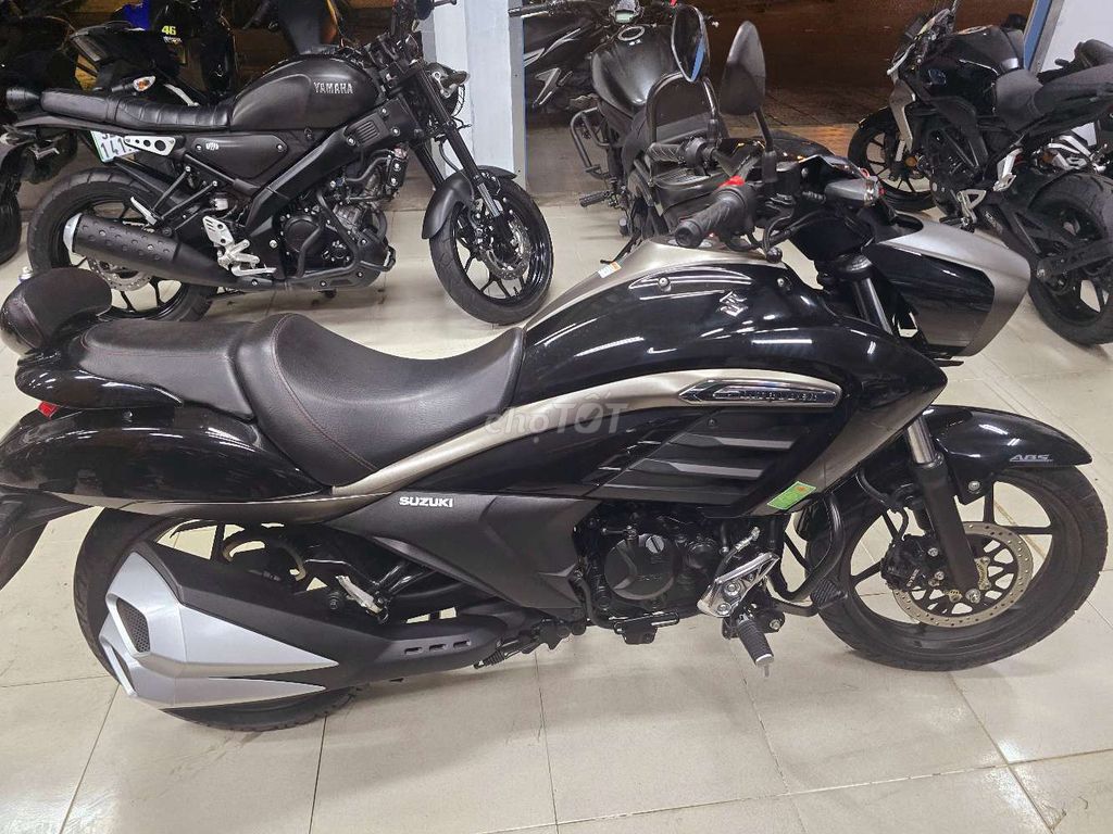 Suzuki Intruder xe Head thanh lý hóa đơn mới 100%,. Mua bán Xe máy tại Quận Thanh Khê Đà Nẵng được đăng bởi Quý Moto Cycle 21 điện biên phủ Đà Nẵng hình 3