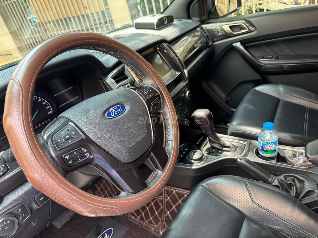 Ford Everest 2019 Titanium 2.0L 4x4 AT - 95000 km. Mua bán Ô tô tại Quận Hai Bà Trưng Hà Nội được đăng bởi Hoàng Ngọc Hiển hình 5
