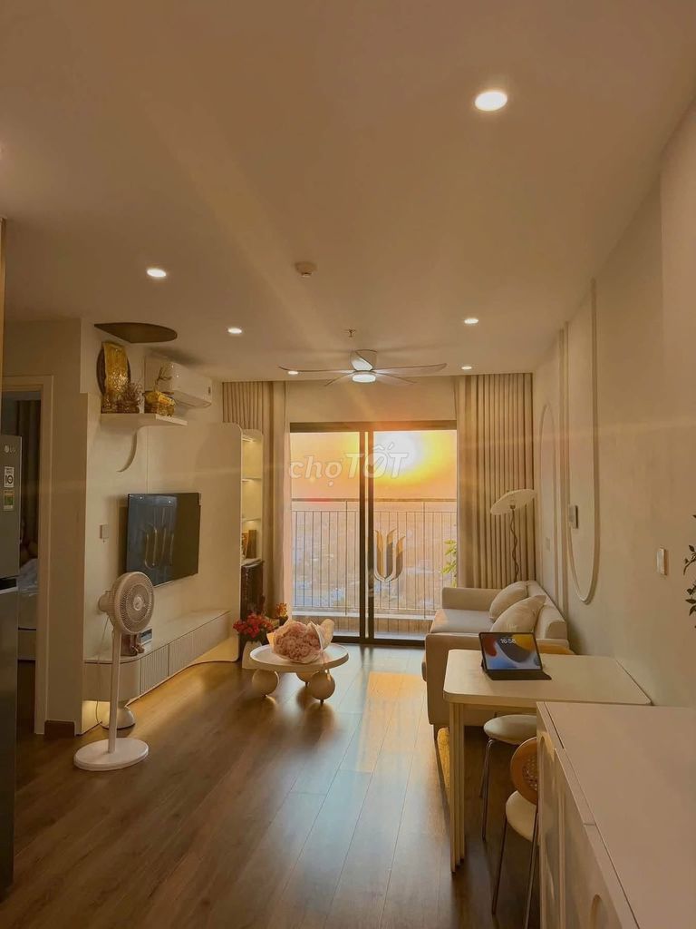 Продается квартира Vinhomes Smart City площадью 55 м², полностью меблированная