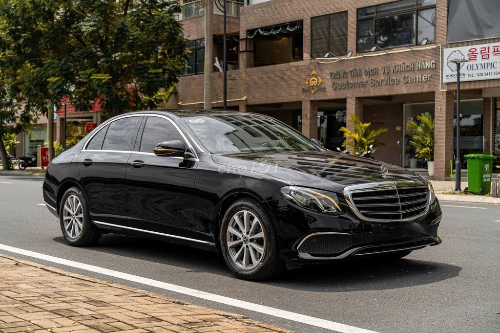Bán Mẹc E200 Model 2019 đẳng cấp doanh nhân. Mua bán Ô tô tại Quận 7 Tp Hồ Chí Minh được đăng bởi tuấn anh hình 8
