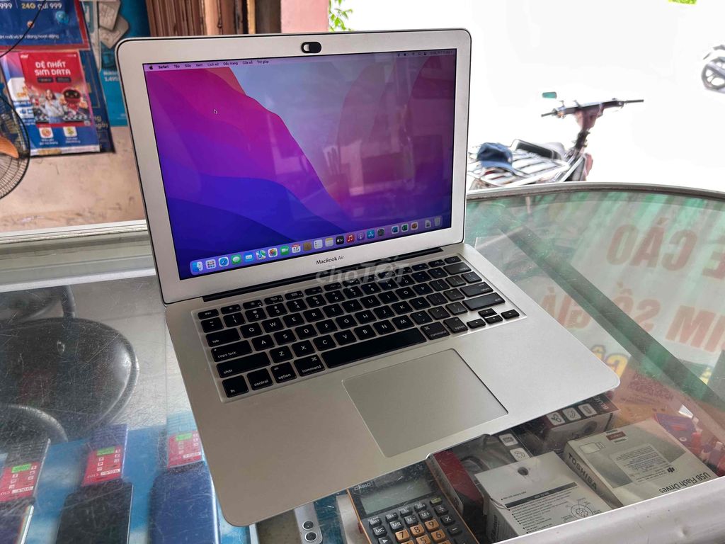 Macbook Air 2017 i5 ram8 ssd 28 ngon mà rẻ nha ace