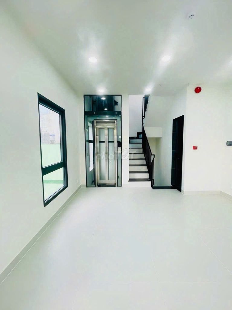 NHÀ MỚI CỰC HOT! THUÊ NHÀ NGUYÊN CĂN 443/3B Lê Văn Sỹ ,Q.3. DTSD 500m2 - ảnh 3