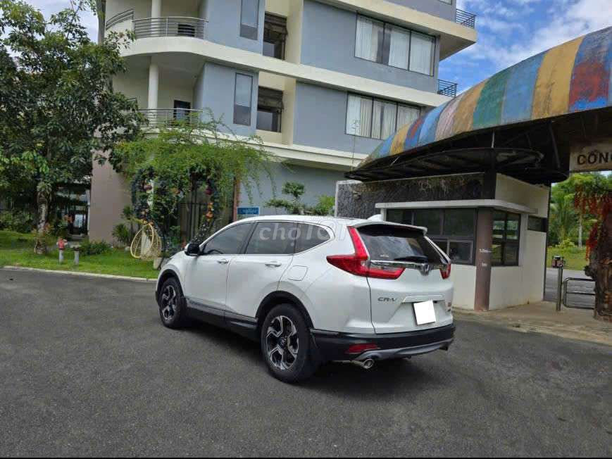 2018 E - 5000 km. Mua bán Ô tô tại Quận Ngũ Hành Sơn Đà Nẵng được đăng bởi tranthiquyngan hình 2