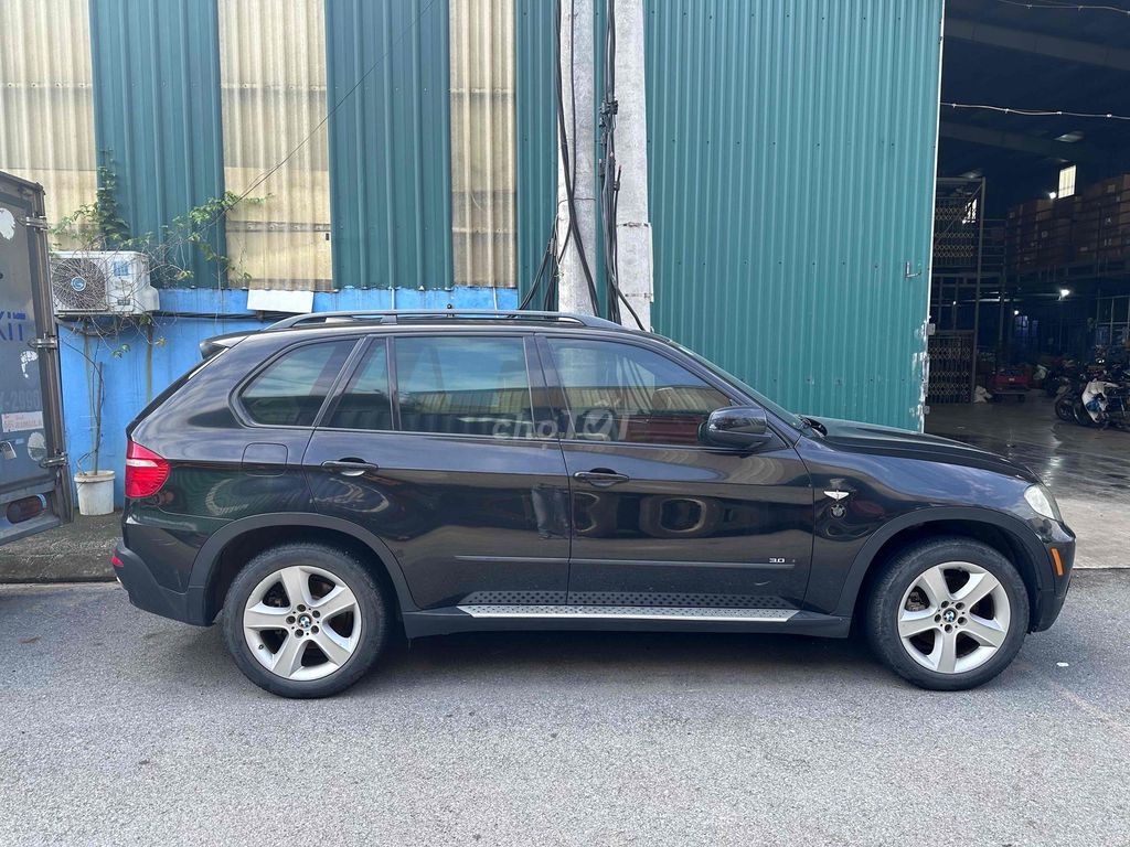BMW X5 SUV 5 мест (чёрный)