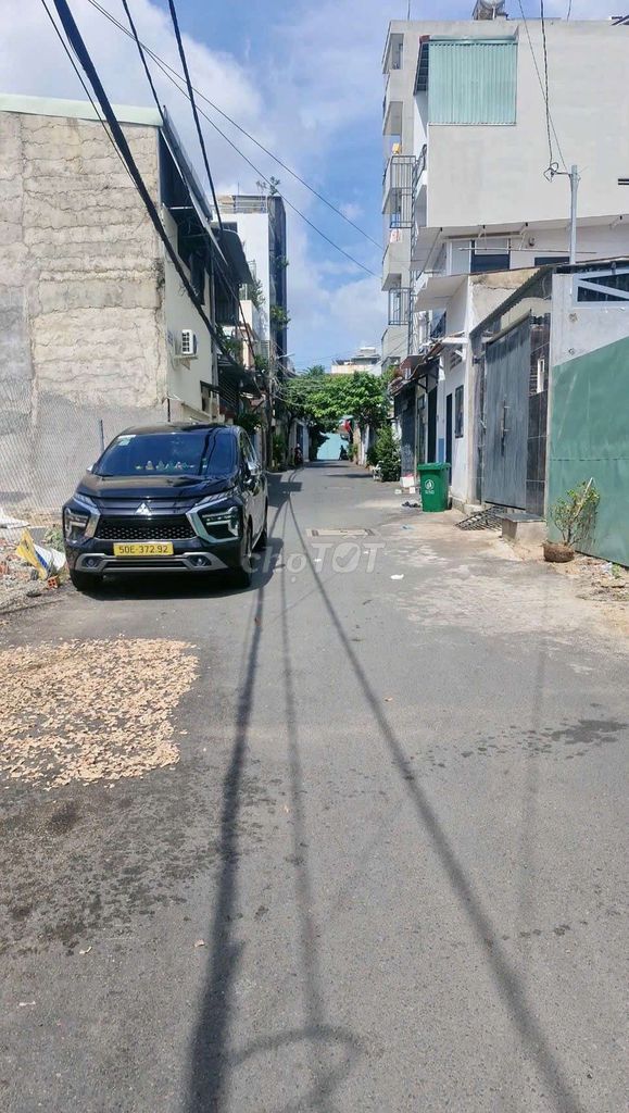 ДОМ В 6 МЕТРАХ ОТ УЛИЦЫ ЛЕ ВАН ВЬЕТА, РАЙОН 9, 55 М2 ПО ГОРИЗОНТАЛИ 5, ВСЕГО 5, X МИЛЛИАРДОВ