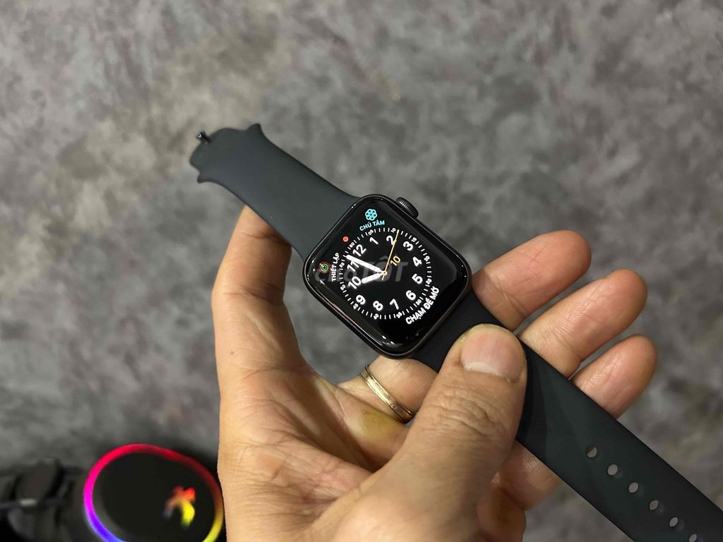 appwatch se 40mm. Mua bán Thiết bị đeo thông minh tại Thành phố Pleiku Gia Lai được đăng bởi lê hiếu hình 1