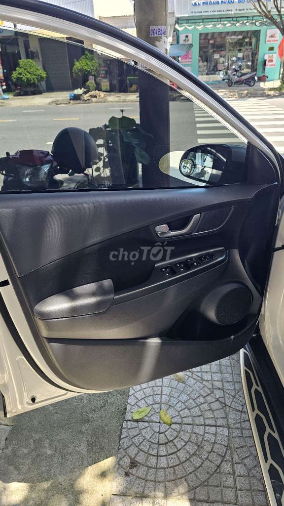 Hyundai Kona 2021 2.0 AT Tiêu chuẩn - 36000 km. Mua bán Ô tô tại Quận Cẩm Lệ Đà Nẵng được đăng bởi Lê Quốc Phong hình 5