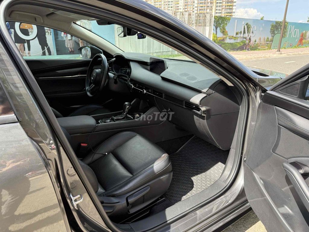 Mazda 3 2023 - 21500 km. Mua bán Ô tô tại Huyện Bình Chánh Tp Hồ Chí Minh được đăng bởi Huynh Nhi hình 6