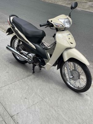 cần bán xe wave 50cc dành cho học sinh. Mua bán Xe máy tại Quận 7 Tp Hồ Chí Minh được đăng bởi Đinh Hiêp