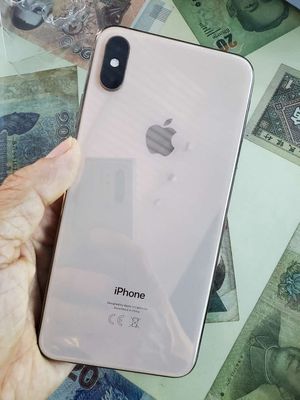 iPhone Xs Max 512GB Gold Quốc tế. Mua bán Điện thoại tại Thành phố Buôn Ma Thuột Đắk Lắk được đăng bởi Lê Nguyễn SmartPhones