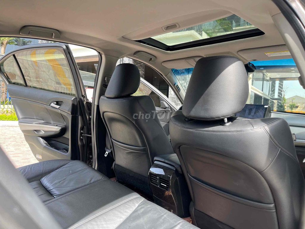 Honda Accord 2012 3.5 AT - 67000 km. Mua bán Ô tô tại Quận Long Biên Hà Nội được đăng bởi Mr Tài Oto hình 12