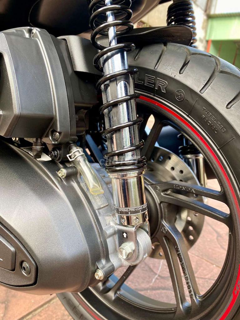 Siêu phẩm SH 350i Máy THÁI 2022 Lướt 3.500Km. Mua bán Xe máy tại Quận Ninh Kiều Cần Thơ được đăng bởi Xe Máy TÂN LIÊN HƯNG 1 91B hình 17