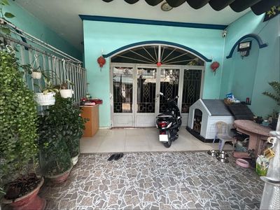 CHÍNH CHỦ BÁN NHÀ MẶT TIỀN ĐƯỜNG 102 - CÁCH MAN THIỆN 50M .