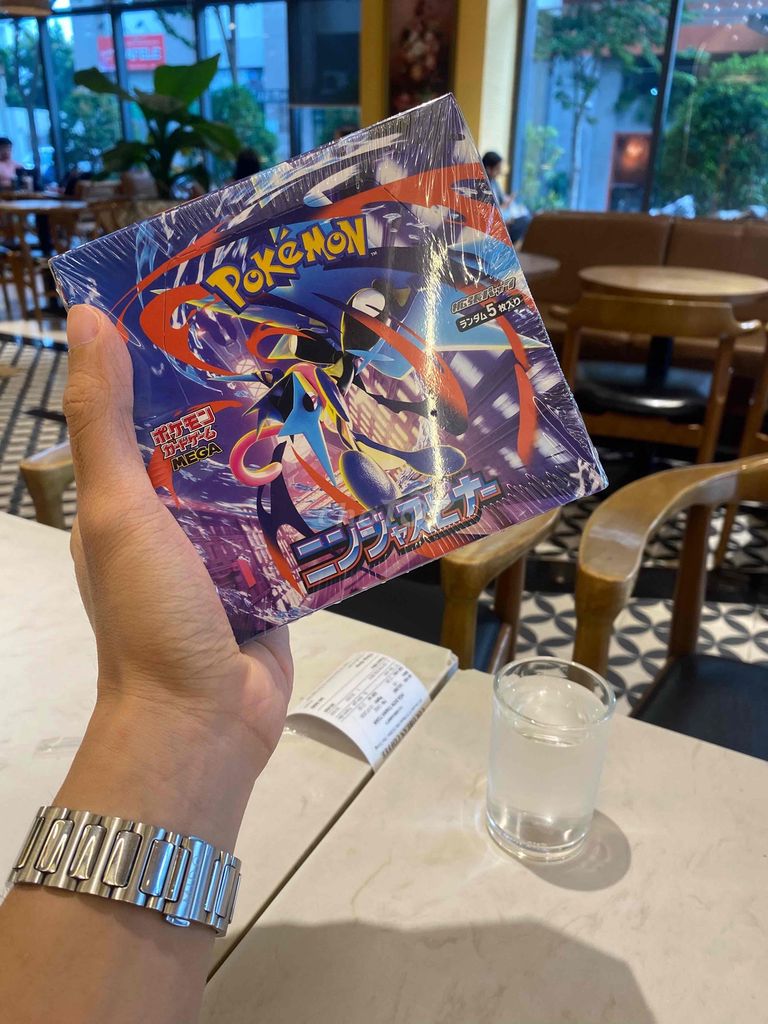 Thẻ bài Pokemon Mega Ninja Spinner M4
