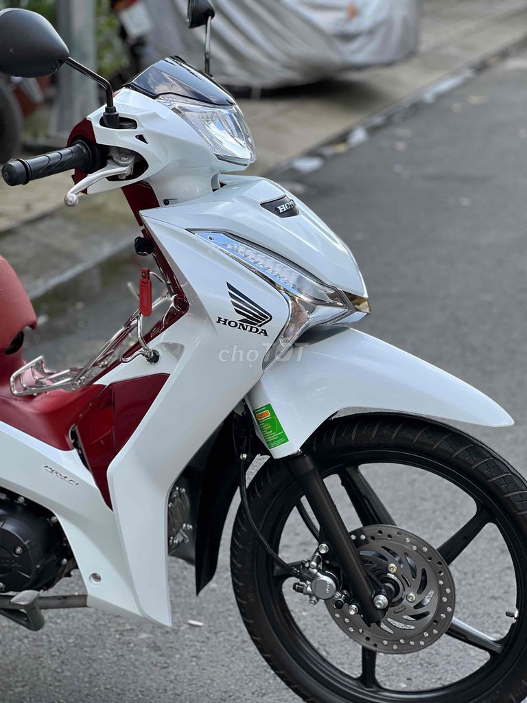 Honda Future FI 2024 Trắng Đỏ. Mua bán Xe máy tại Quận Ô Môn Cần Thơ được đăng bởi Huỳnh Thắng hình 7