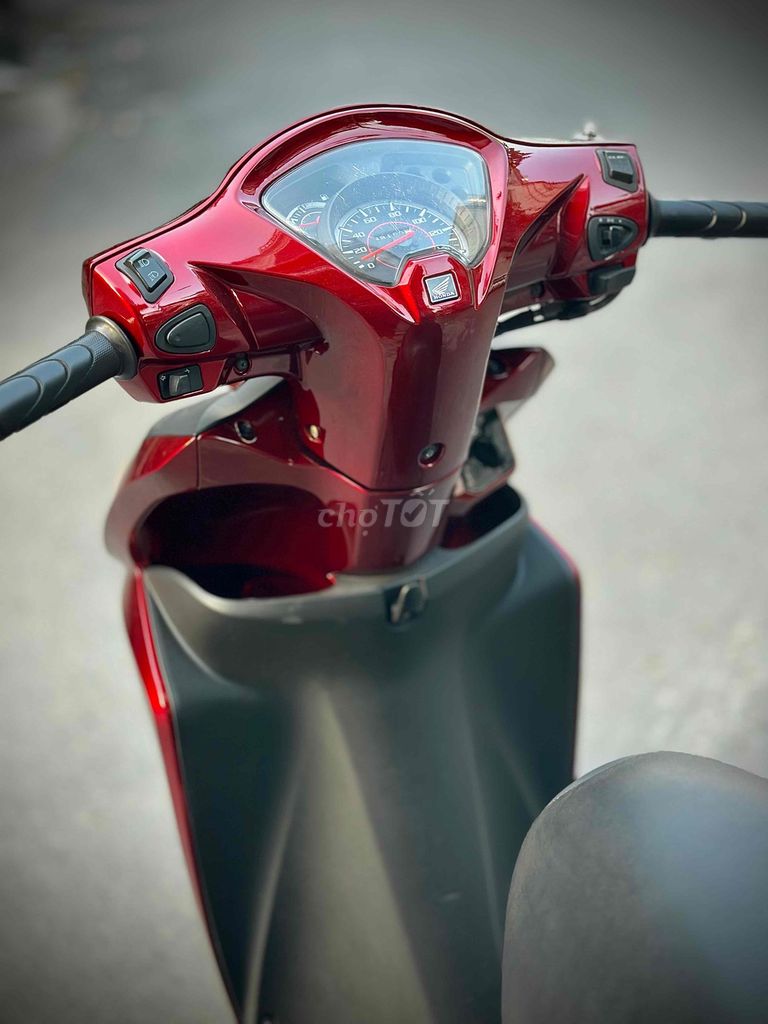 🌈Honda Vision 2018 Chất Xe Zin Siêu Đẹp. Mua bán Xe máy tại Quận Gò Vấp Tp Hồ Chí Minh được đăng bởi Xe Máy Hiệp Phát hình 4