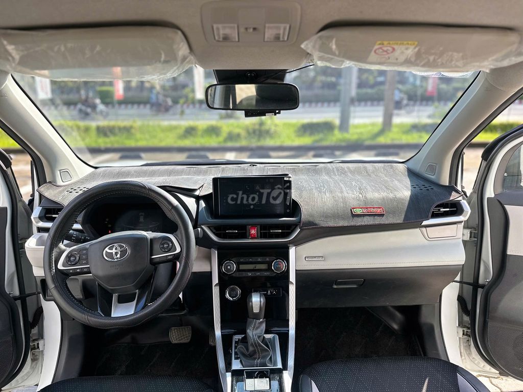 Toyota Veloz Cross 2023  - 26000 km. Mua bán Ô tô tại Huyện Châu Thành Bến Tre được đăng bởi Toyota Sure Bến Tre Xe Đã Qua Sử Dụng Chính Hãng hình 6