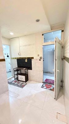Room 12 m² · Đường Trần Quang Khải