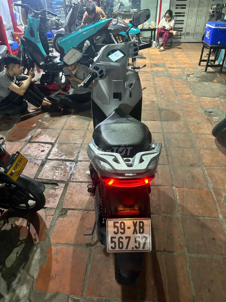 FELIZ S BẠC LƯỚT 1500KM NHƯ MỚI