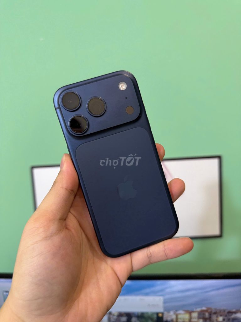 🙌iphone 15 Pro Quốc Tế 256gb thay màn oled 120hz. Mua bán Điện thoại tại Quận Thanh Xuân Hà Nội được đăng bởi Thành Vũ Mobile hình 1