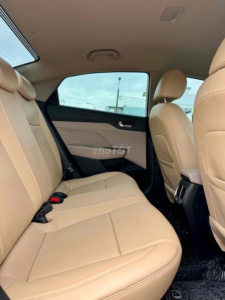 Hyundai Accent 2023 1.4 AT - 23000 km. Mua bán Ô tô tại Quận Cẩm Lệ Đà Nẵng được đăng bởi nguyễn văn khoa hình 18