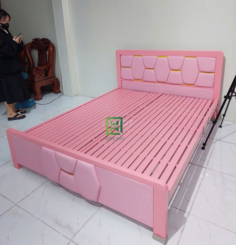 Giường sắt Quang Hùng Sắt hộp 4x8 1m x 2m. Mua bán Giường, chăn ga gối nệm tại Thành phố Biên Hòa Đồng Nai được đăng bởi Nội Thất Quang Hùng TD hình 1